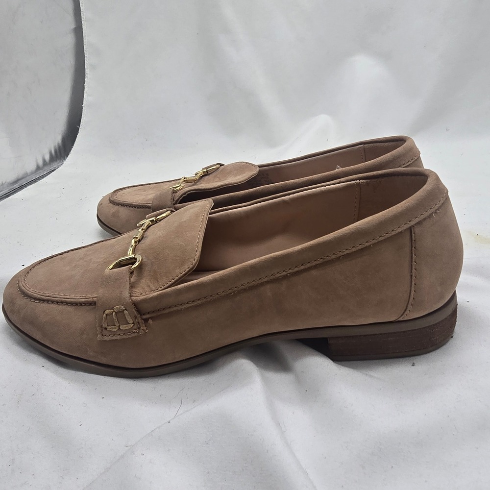 Tahari Bit Loafer Shoes Women 8 Tan Beige Faux Suede Classic Preppy Officecore - Picture 7 of 9